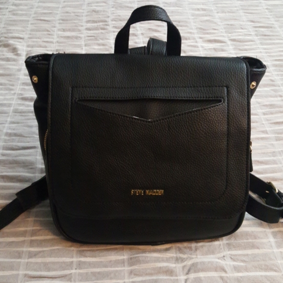 Steve Madden Handbags - Steve Madden backpack purse